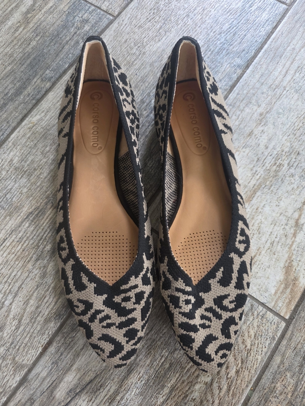 Corso Como Knit Pointed-Toe Animal Print Leopard Flats Sz 6.5